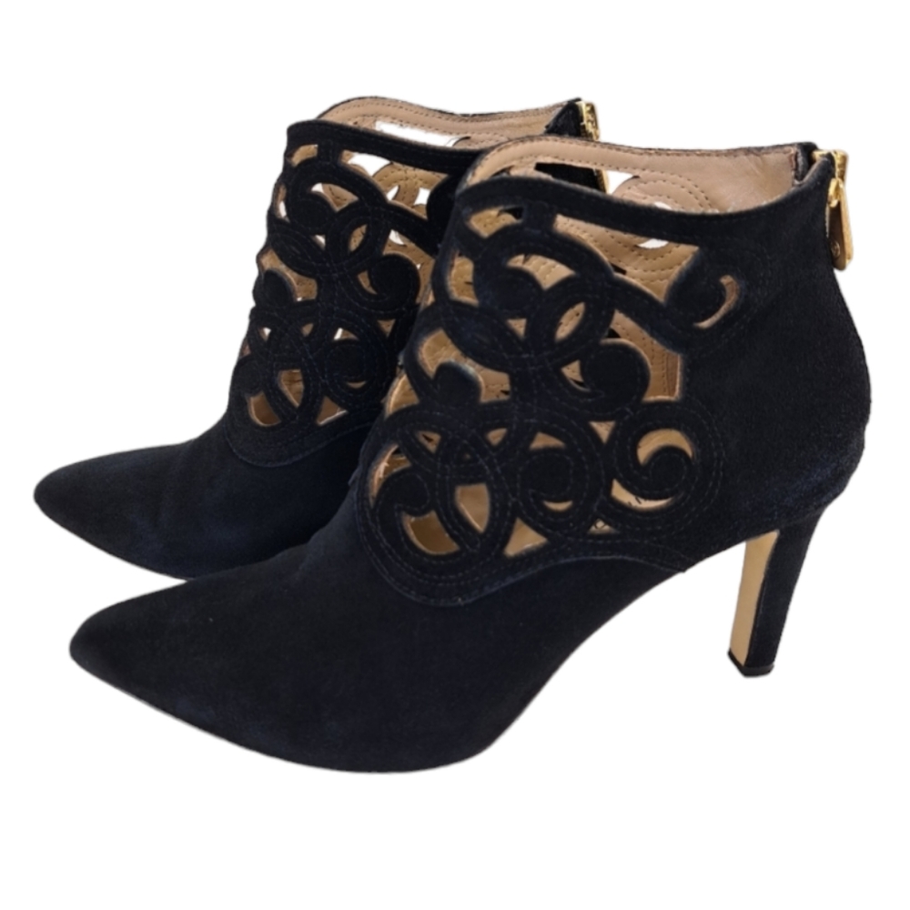 Adrienne Vittadini Nidia Women's Black Suede Leather Laser Cut Ankle Boots 7 - Picture 2 of 16
